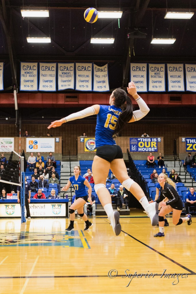 how many sets in women's volleyball game