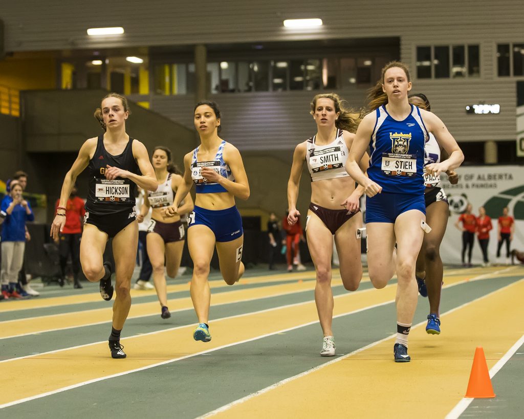 Amy Stieh races in the U SPORTS Women's 600m qualifier 